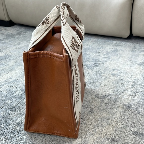Steve Madden Bwebber Convertible Tote Bag True Cognac Viral TikTok - Picture 4 of 16